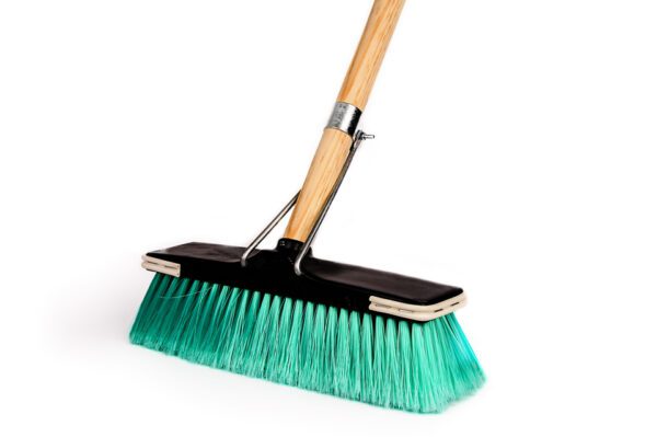 Arrow Deluxe Broom